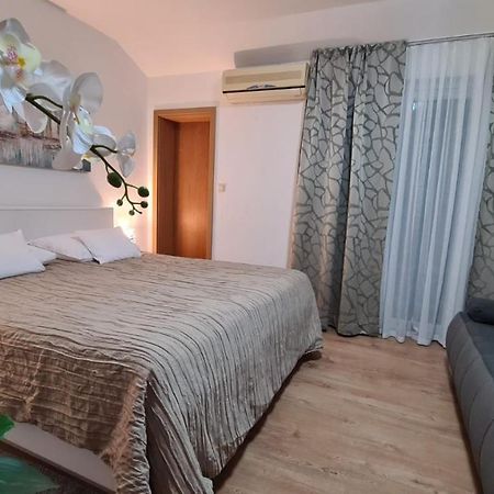 Sobe/Rooms Riva 扎达尔 外观 照片