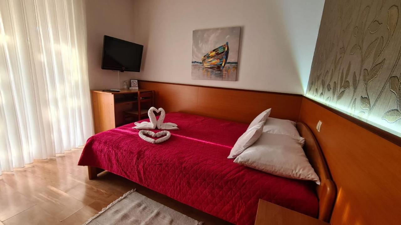 Sobe/Rooms Riva 扎达尔 外观 照片