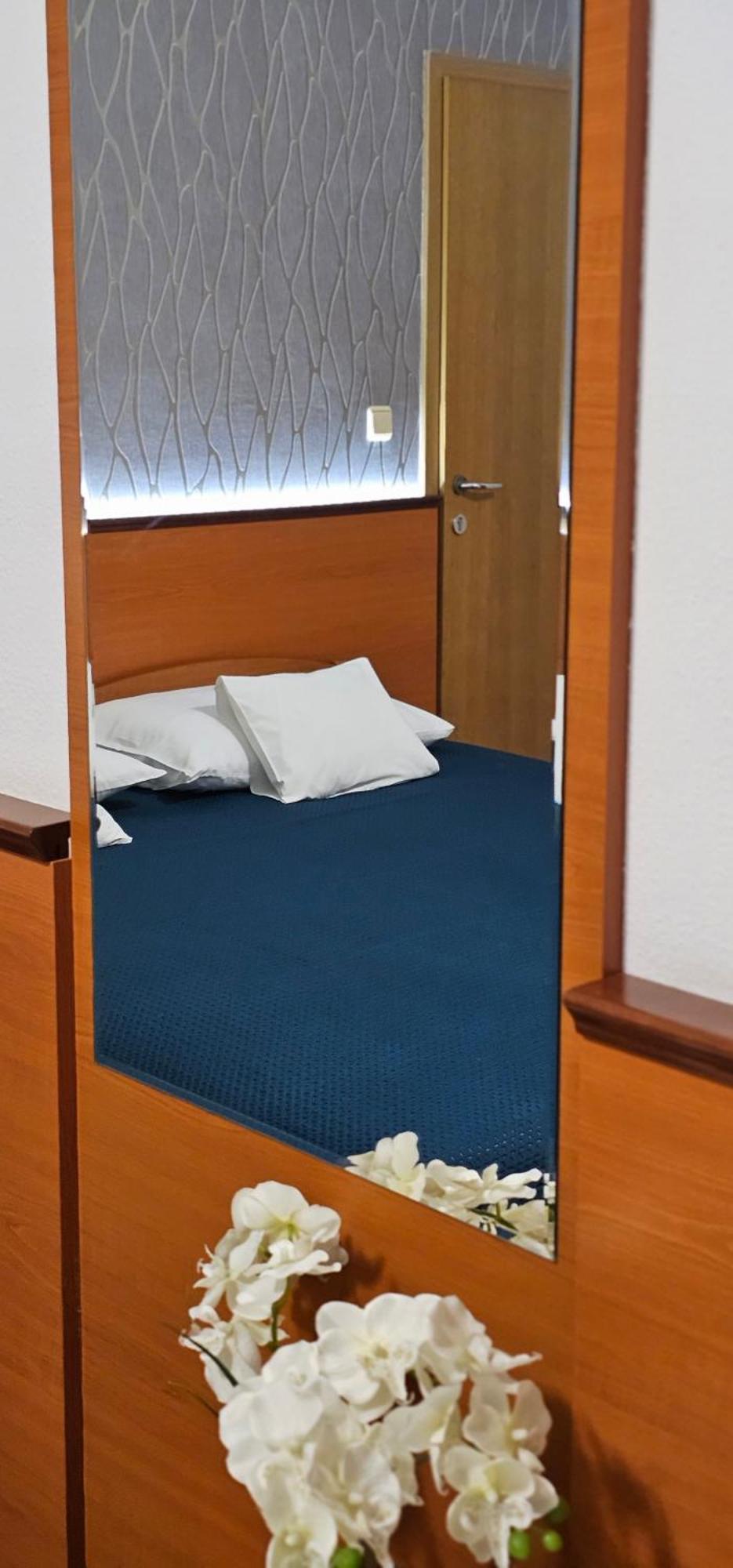 Sobe/Rooms Riva 扎达尔 外观 照片